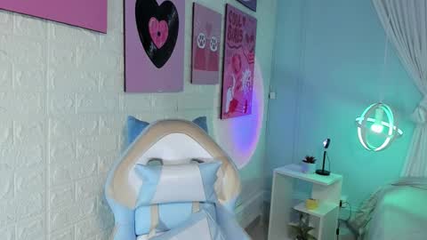 Camila  online show from 09-15-25, 11:54