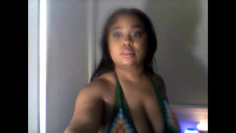 Snapshot of camiliaskye chatting on 12-05-25, 06:00 camiliaskye online show from 12-05-25, 06:00