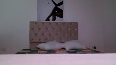 camilitarose2625 online show from 10-02-25, 12:06