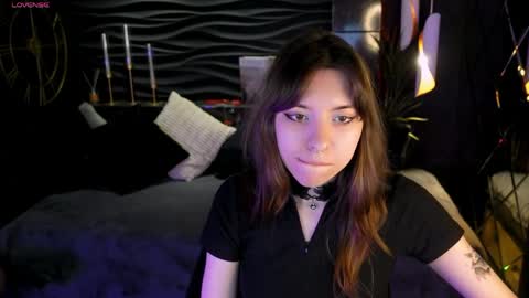 Camilla online show from 04-07-26, 06:25