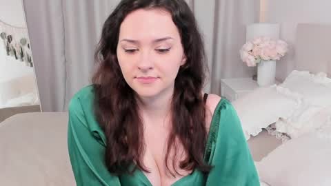 Snapshot of camilla_rowen chatting on 04-19-26, 08:55 Camilla online show from 04-19-26, 08:55
