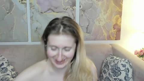 camilladreamer online show from 05-16-26, 01:02
