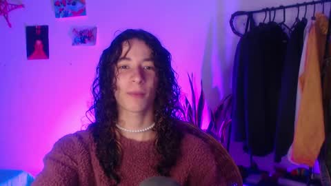 Snapshot of camille_delrey chatting on 01-28-25, 11:17 Camille online show from 01-28-25, 11:17