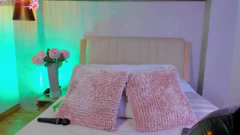 Camille Lynn online show from 09-25-25, 01:31