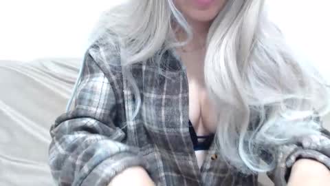 CamilleBunny online show from 04-18-26, 02:15
