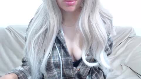 CamilleBunny online show from 05-10-26, 03:33