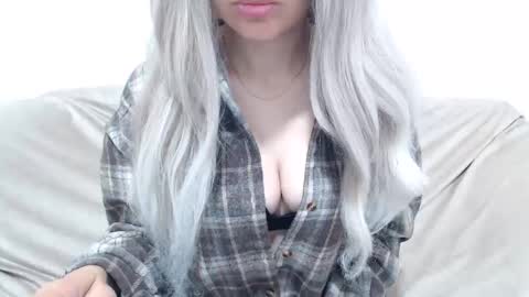 CamilleBunny online show from 05-12-26, 02:19