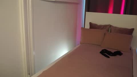 camilleeamour online show from 02-09-26, 09:02