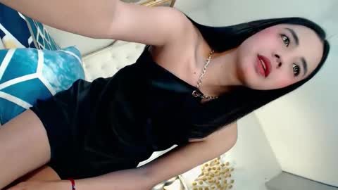 camillejoson online show from 04-30-26, 01:23