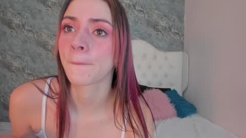 C A M I L L E N    Help me get to the top online show from 01-18-25, 07:48