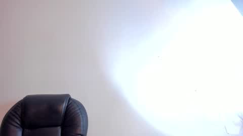 C A M I L L E N    Help me get to the top online show from 01-26-25, 10:35
