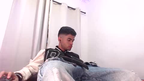 camillo_beischel_ online show from 09-11-25, 04:40