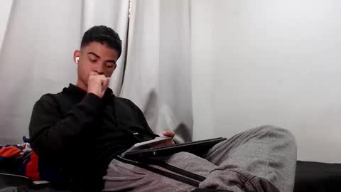 camillo_beischel_ online show from 10-09-25, 05:00