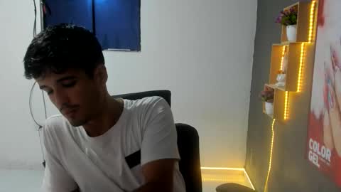 Snapshot of camilo887868 chatting on 01-10-26, 06:37 camilo887868 online show from 01-10-26, 06:37