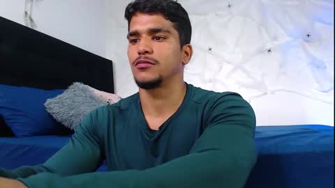 Snapshot of camilo_contre21 chatting on 10-23-25, 07:23 camilo_contre21 online show from 10-23-25, 07:23