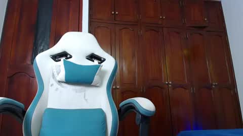 Snapshot of camilo_contre21 chatting on 07-01-26, 07:13 camilo_contre21 online show from 07-01-26, 07:13