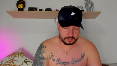 camilo_restrepo21 online show from 09-19-25, 12:12