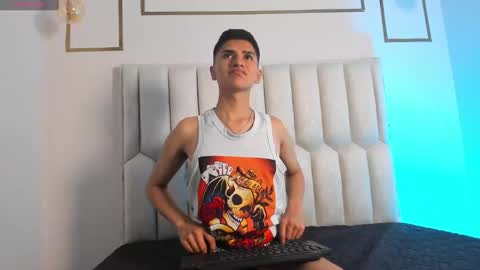 Camilo  online show from 03-10-26, 05:01