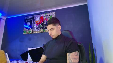 Snapshot of camiloalvarezzz3 chatting on 01-07-25, 01:14 CAMILO online show from 01-07-25, 01:14