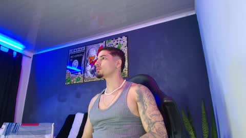 Snapshot of camiloalvarezzz3 chatting on 01-13-25, 01:39 CAMILO online show from 01-13-25, 01:39