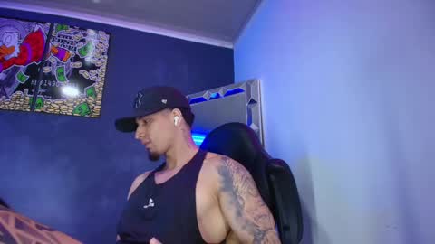 Snapshot of camiloalvarezzz3 chatting on 02-28-25, 01:36 CAMILO online show from 02-28-25, 01:36