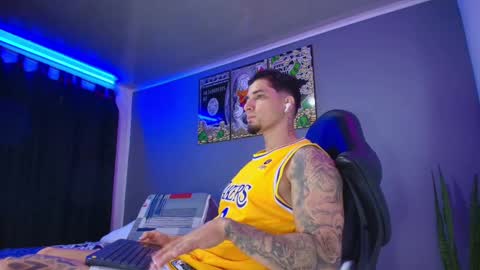 CAMILO  online show from 10-05-25, 01:42