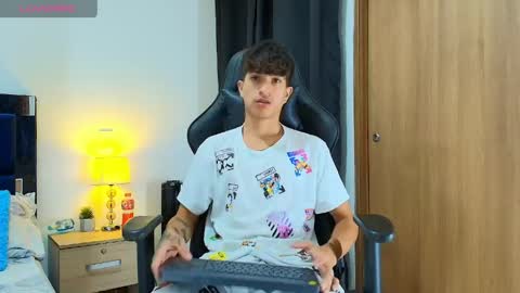 Camilo Bass online show from 05-10-26, 01:22