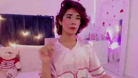 Snapshot of camilodoumit chatting on 02-19-25, 06:10 CamiloDoumit online show from 02-19-25, 06:10
