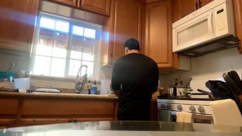 camilooo_cb online show from 10-28-25, 07:05