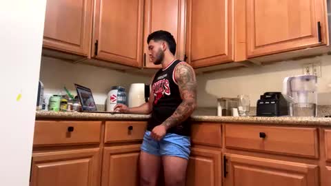 camilooo_cb online show from 10-31-25, 04:02