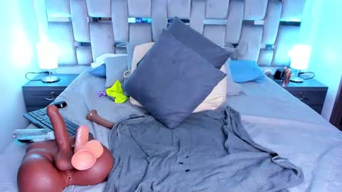 Camila online show from 01-05-25, 11:12