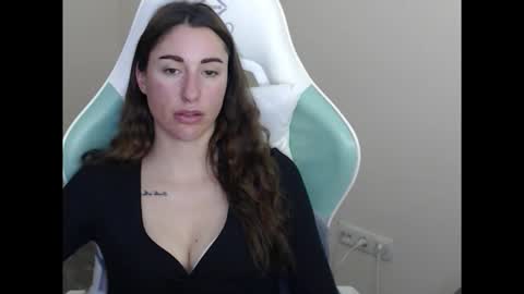 cammila horn online show from 01-05-26, 05:27