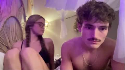 Snapshot of camncaroline chatting on 09-17-25, 01:51 camncaroline online show from 09-17-25, 01:51