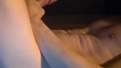 Snapshot of canadian139992 chatting on 11-26-25, 08:54 canadian139992 online show from 11-26-25, 08:54