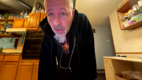 Chris online show from 03-10-25, 12:26