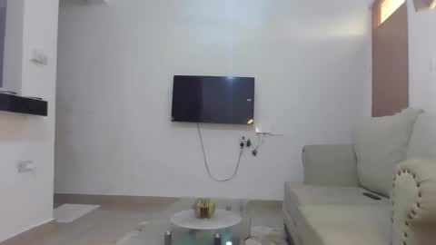 Snapshot of canah2003 chatting on 01-14-25, 05:19 Canah online show from 01-14-25, 05:19