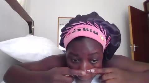 Snapshot of canah2003 chatting on 03-15-26, 07:03 Canah online show from 03-15-26, 07:03