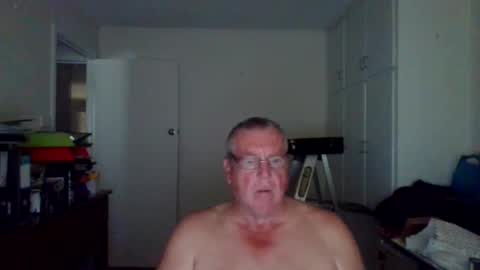Snapshot of canberian chatting on 12-14-24, 11:01 Canberian online show from 12-14-24, 11:01