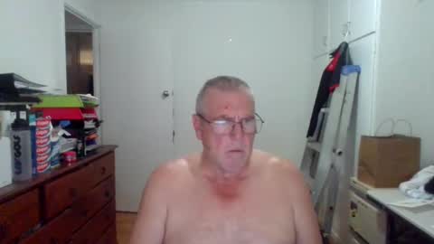 Snapshot of canberian chatting on 02-28-25, 03:15 Canberian online show from 02-28-25, 03:15