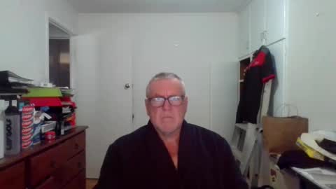 Snapshot of canberian chatting on 03-10-25, 12:07 Canberian online show from 03-10-25, 12:07
