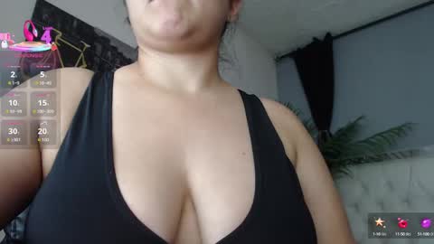 Candy  online show from 09-09-25, 02:38