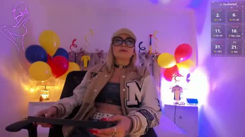 Candie  online show from 06-22-26, 11:51