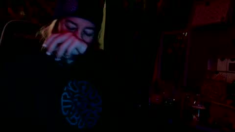 Candi online show from 08-03-26, 11:37