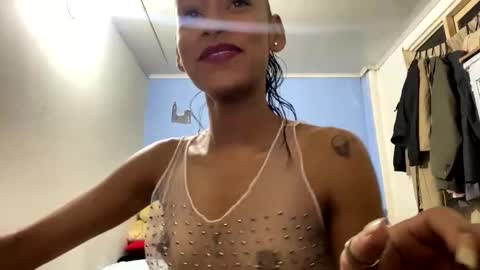 Snapshot of candy_abie chatting on 12-01-24, 04:29 candy_abie online show from 12-01-24, 04:29
