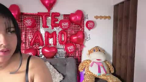 Im ChloeJoin The Fan Club online show from 02-14-26, 11:18