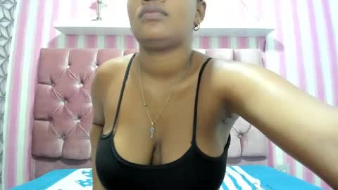 Snapshot of candy_ebony18_ chatting on 10-02-25, 01:18 candy_ebony18_ online show from 10-02-25, 01:18