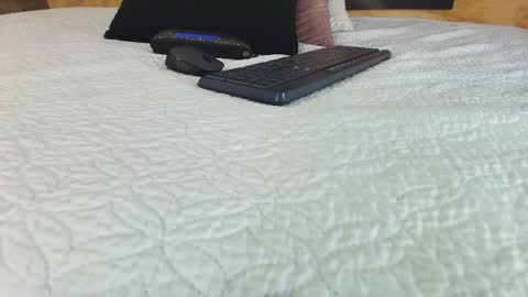 Jolie online show from 02-10-26, 07:51