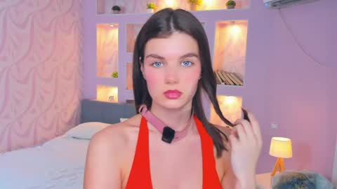 Snapshot of candy_flo chatting on 05-01-26, 07:02 Flora online show from 05-01-26, 07:02