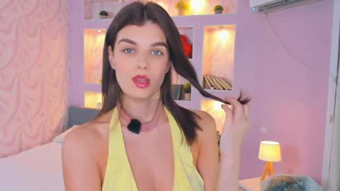 Snapshot of candy_flo chatting on 05-07-26, 07:14 Flora online show from 05-07-26, 07:14