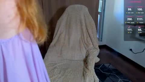 Snapshot of candy_flosse chatting on 06-10-26, 06:01 candy_flosse online show from 06-10-26, 06:01
